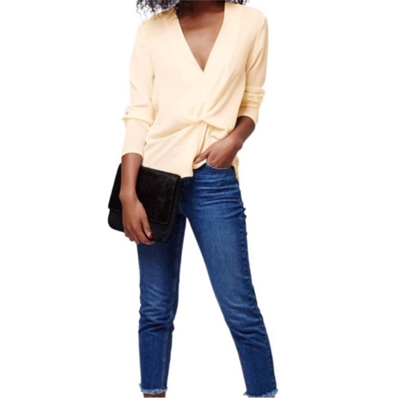 TOPSHOP Elegant Cream Twist Front Women's Top - Picture 4 of 11